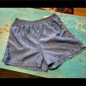 NWT Women’s s shorts, stretch waist. Very soft material super comfy!